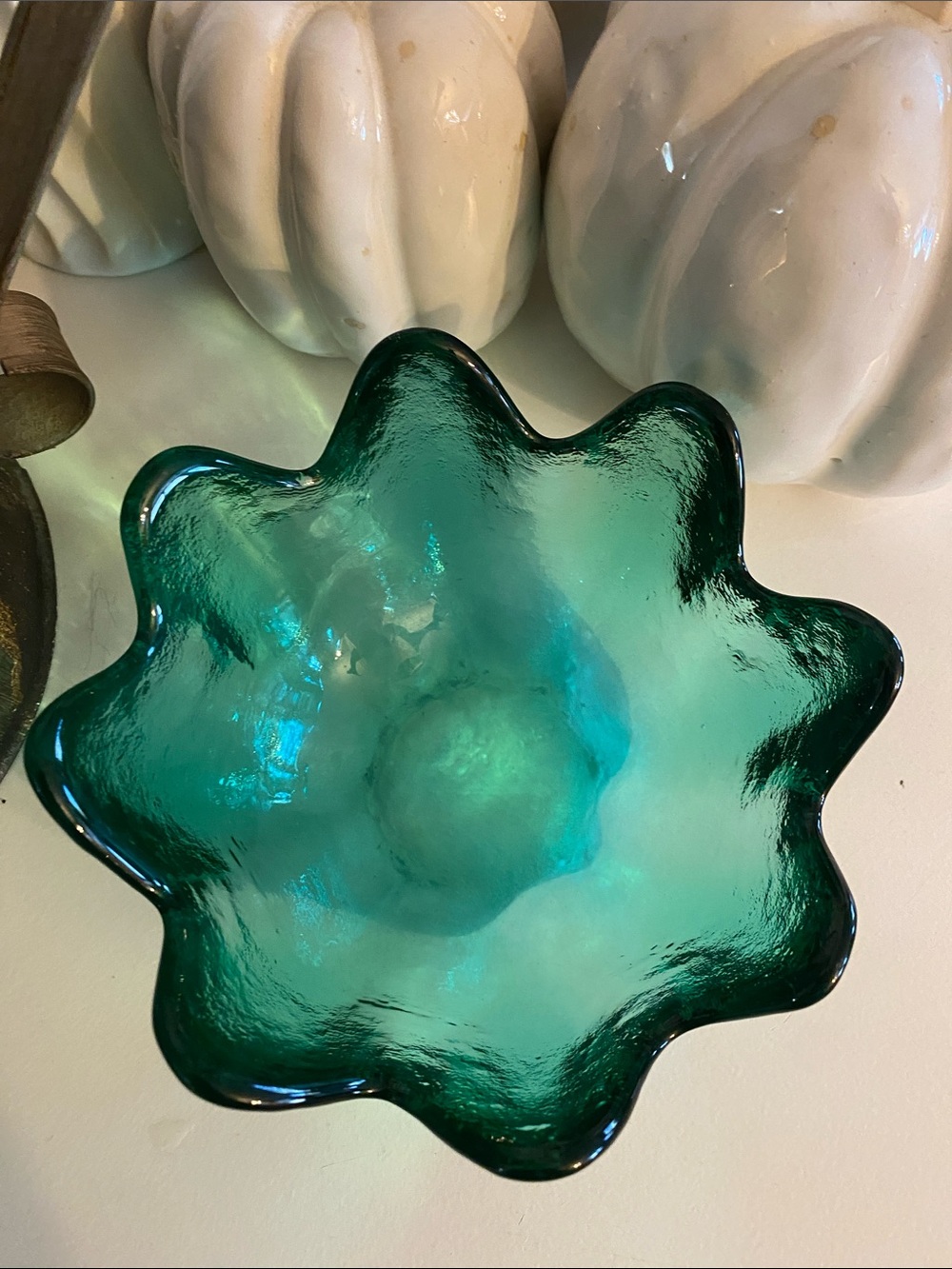 Vintage MCM Blenko Art Glass Scalloped Lotus Eight Petal Turquoise Green Bowl